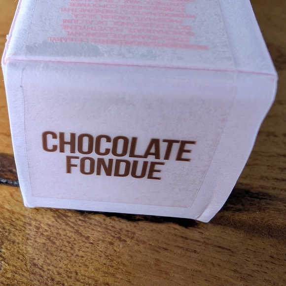 Jeffree Star Velvet Trap Lipstick Chocolate Fondue - Picture 3 of 3